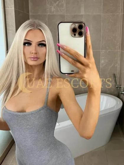 Edith photo 3 in Sluis: 28 years old, slim, blonde hair, 172 cm, 54 kg, Medium bust