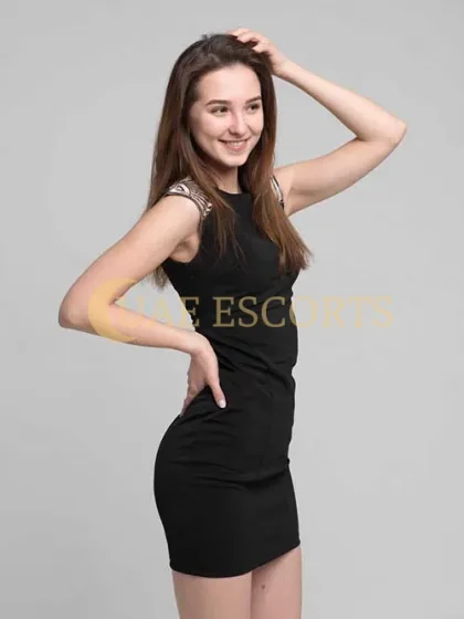 Elara photo 4 in Bonn: 29 years old, slim, brown hair, 169 cm, 56 kg, Small bust