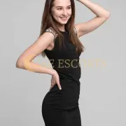 Elara photo 4 in Bonn: 29 years old, slim, brown hair, 169 cm, 56 kg, Small bust