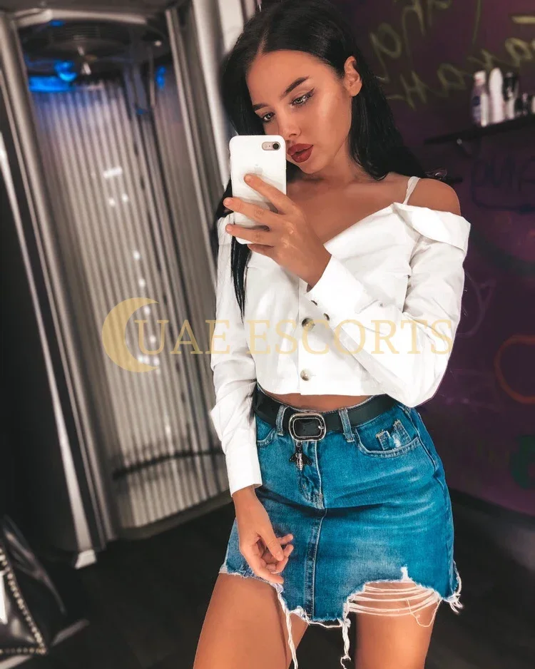 Emerald photo 3 in Leicester: 21 years old, arab, slim, black hair, 167 cm, 53 kg, Medium bust