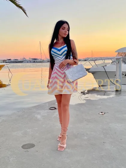 Emerald photo 5 in Leicester: 21 years old, arab, slim, black hair, 167 cm, 53 kg, Medium bust