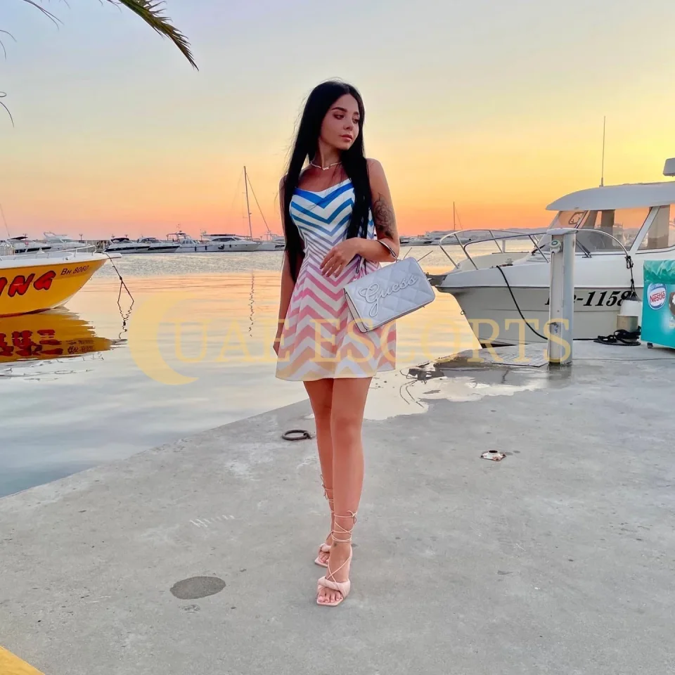 Emerald photo 5 in Leicester: 21 years old, arab, slim, black hair, 167 cm, 53 kg, Medium bust