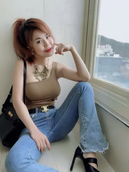Mandy photo 5 in Abu Dhabi: 20 years old, asian, regular, black hair, 158 cm, 50 kg, C bust