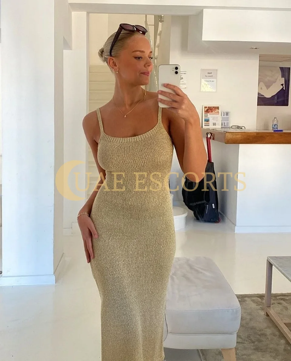 Фатима фото 2 - Grenoble, 21 год, европейская, regular, блондинка, 169 см, 54 кг, грудь Medium