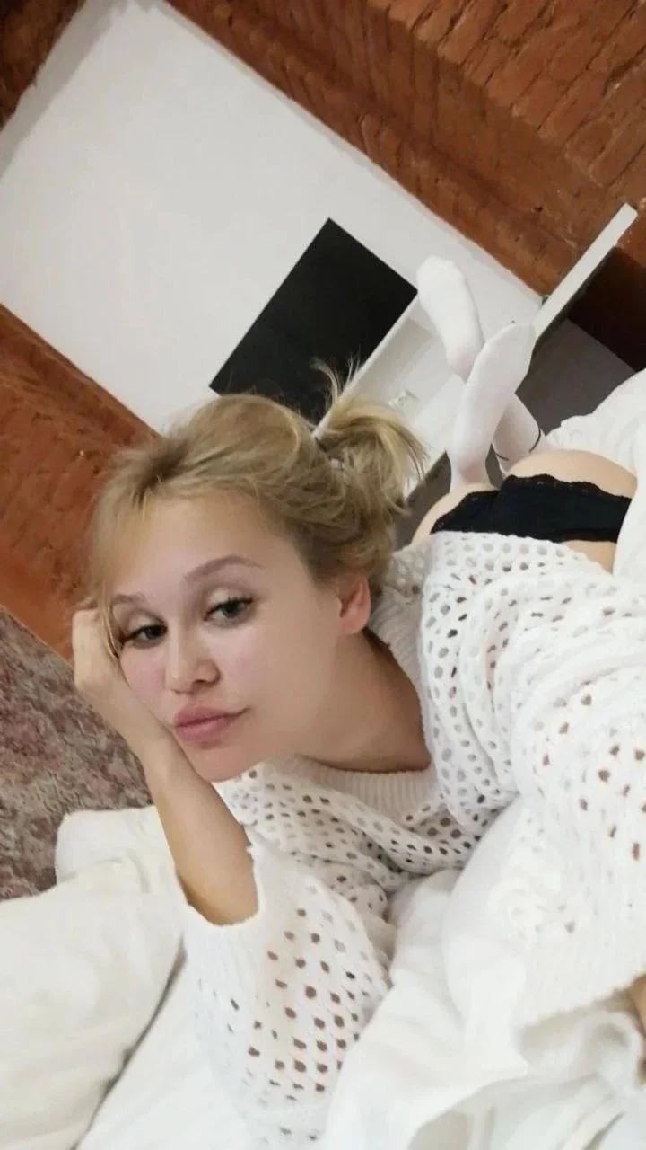 Eloisa photo 4 in Dubai: 28 years old, slim, blonde hair, 166 cm, 60 kg, C bust