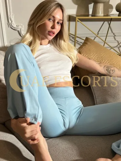 Kathleen photo 5 in Perpignan: 25 years old, blonde hair, 170 cm, 50 kg, Medium bust