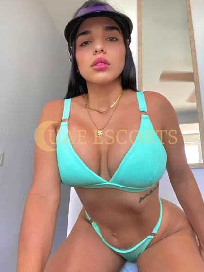 Kendall photo 6 in Amstelveen: 27 years old, regular, black hair, 166 cm, 56 kg, Large bust