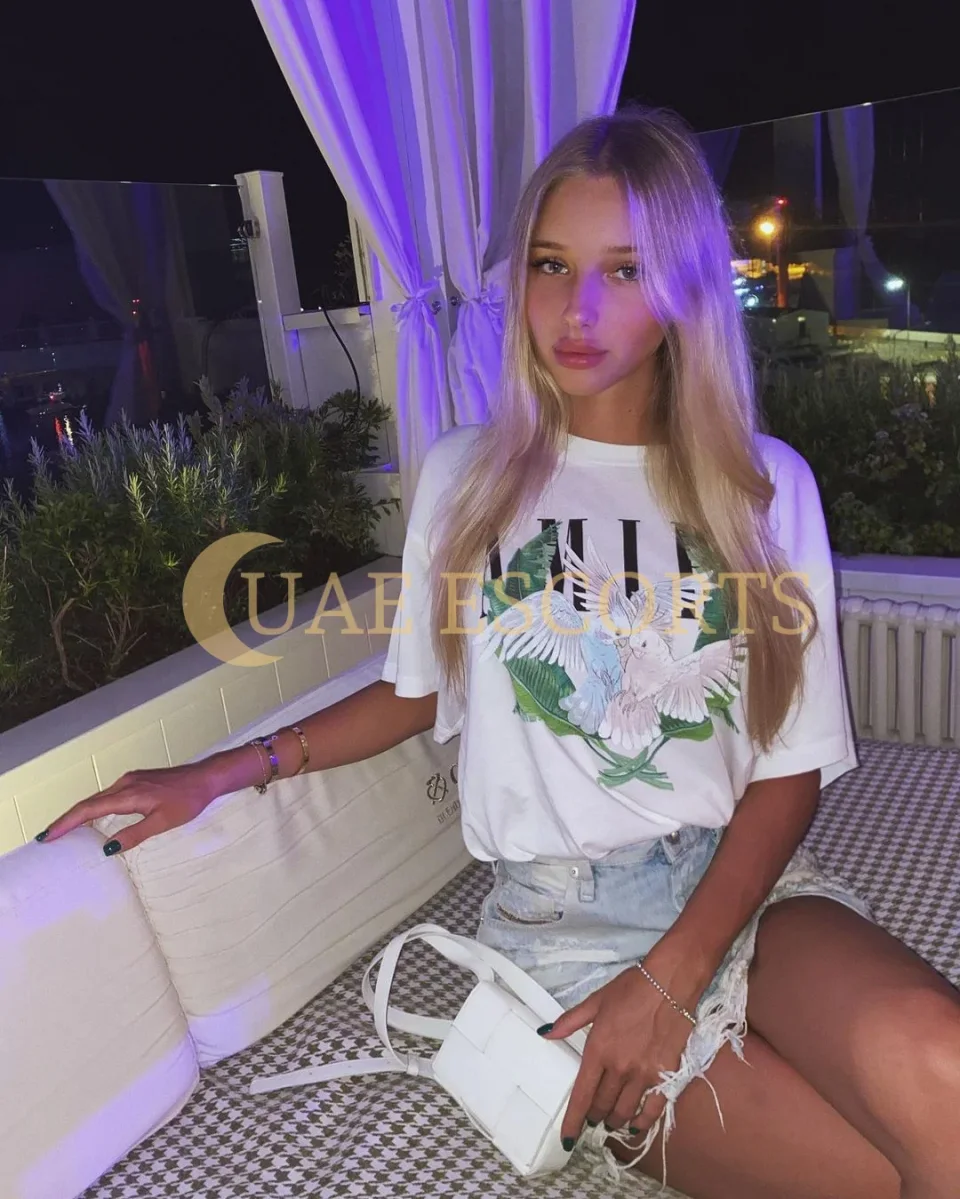 Кайла фото 2 - Ingolstadt, 25 лет, худая, блондинка, 170 см, 49 кг, грудь Medium