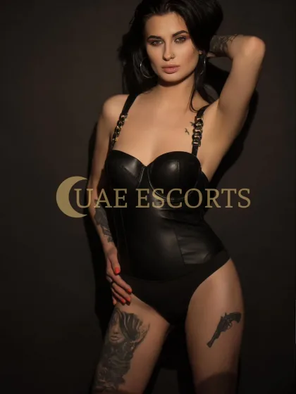 Lacey photo 1 in Berlin: 26 years old, slim, brunette, 170 cm, 55 kg, Medium bust