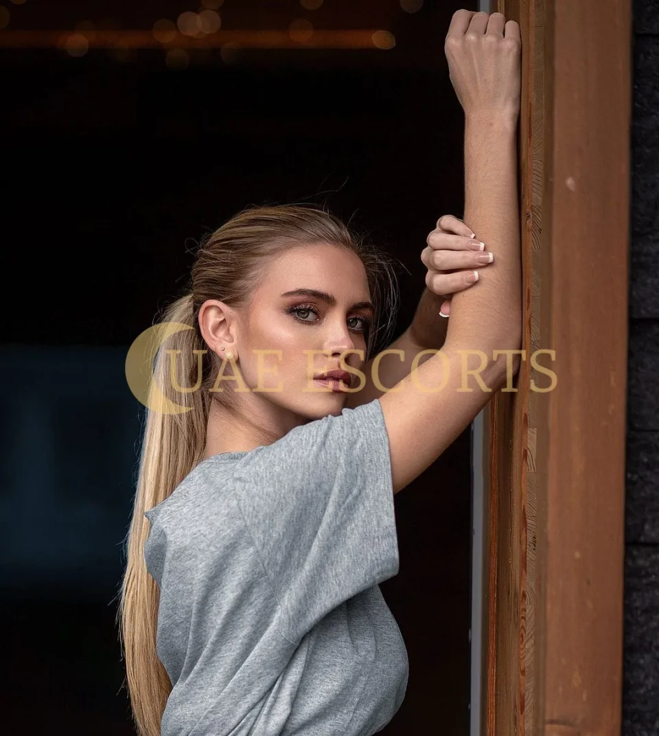 Лана фото 9 - Birmingham, 24 года, regular, блондинка, 170 см, 50 кг, грудь Medium