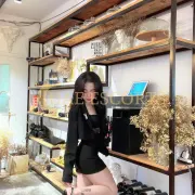 Laurel photo 5 in Toulouse: 26 years old, regular, black hair, 163 cm, 53 kg, Large bust