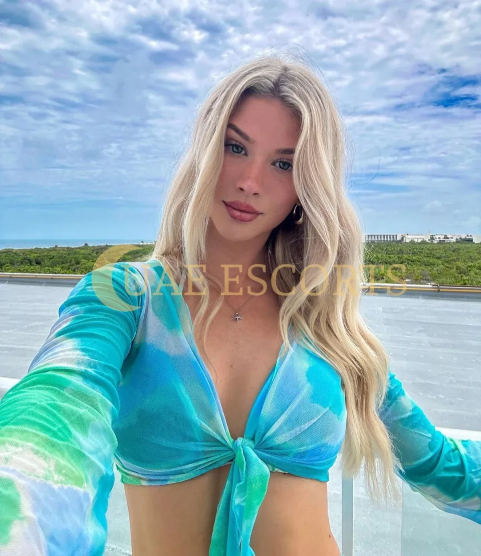 Lillian photo 4 in Pantin: 24 years old, slim, blonde hair, 170 cm, 48 kg, Medium bust