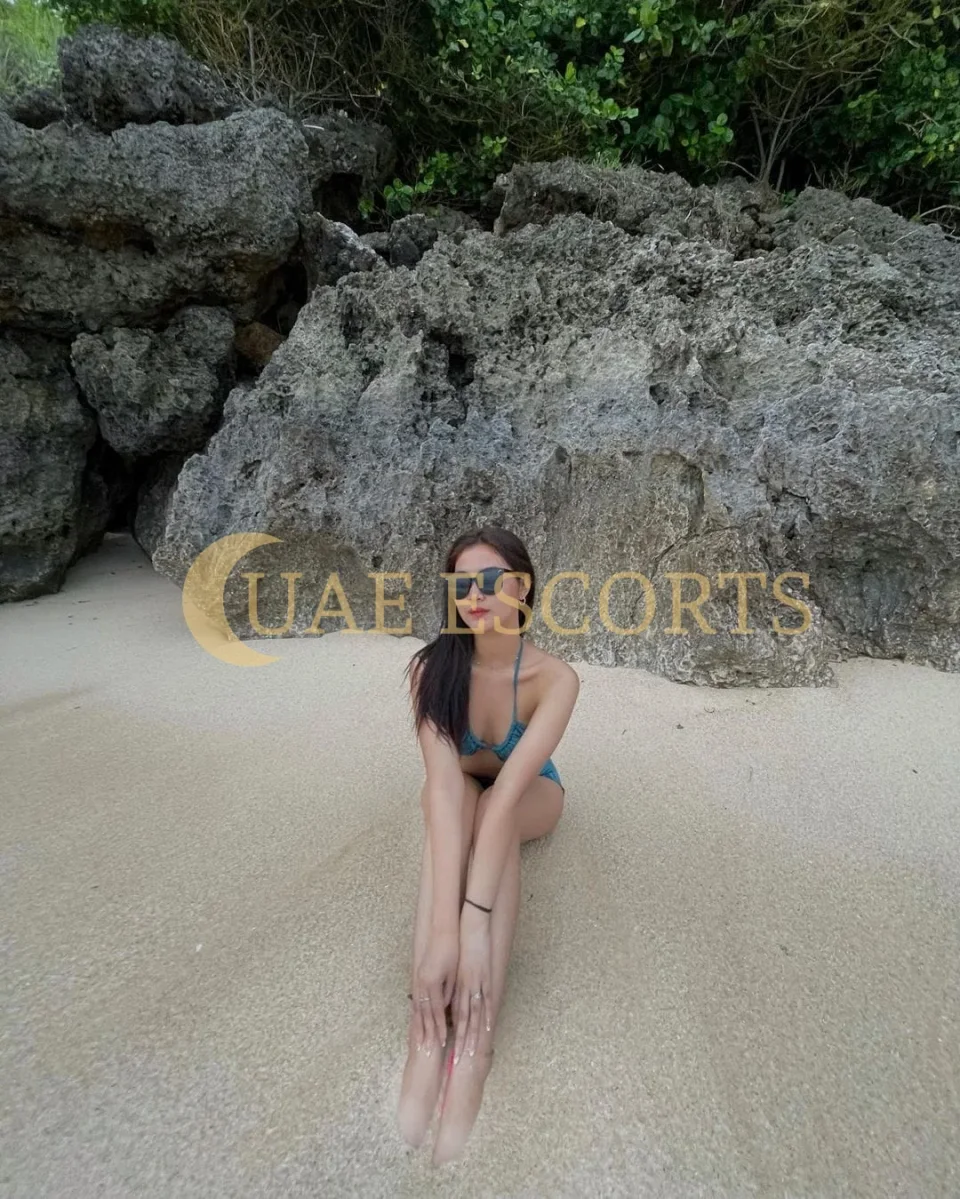 Mallory photo 3 in Pforzheim: 25 years old, asian, regular, black hair, 168 cm, 61 kg, Medium bust