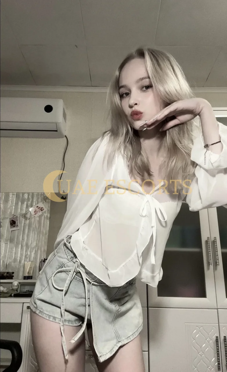 Marianne photo 7 in Great Yarmouth: 19 years old, european, slim, blonde hair, 168 cm, 52 kg, Small bust