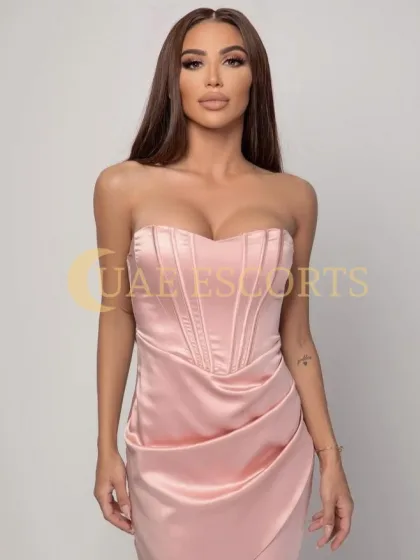 Marissa photo 1 in Montpellier: 25 years old, european, slim, brown hair, 170 cm, 48 kg, Medium bust