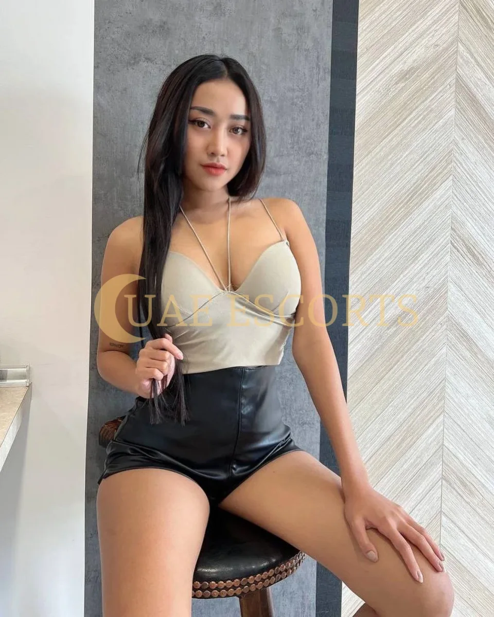 Mia photo 4 in Bochum: 27 years old, regular, blonde hair, 174 cm, 52 kg, Small bust