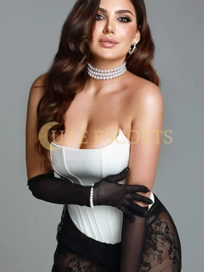 Perla photo 3 in Leeuwarden: 25 years old, european, slim, brown hair, 168 cm, 59 kg, Medium bust