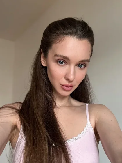 Willa photo 6 in Abu Dhabi: 20 years old, european, slim, brown hair, 168 cm, 50 kg, B bust