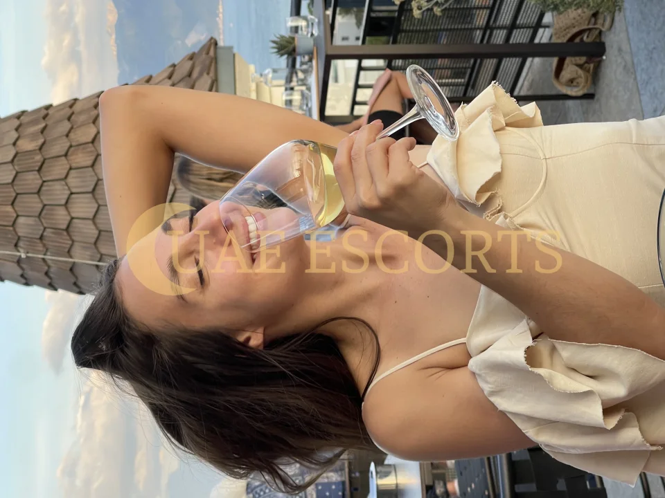 Роза фото 2 - Berlin, 30 лет, европейская, худая, шатенка, 155 см, 47 кг, грудь Medium