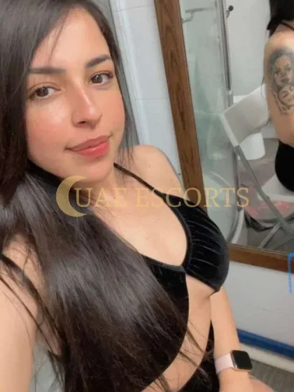 Rosella photo 1 in Utrecht: 25 years old, european, regular, black hair, 150 cm, 86 kg, Large bust