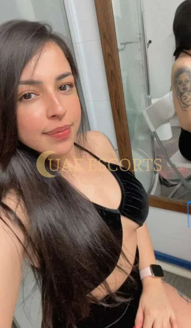 Rosella photo 1 in Utrecht: 25 years old, european, regular, black hair, 150 cm, 86 kg, Large bust