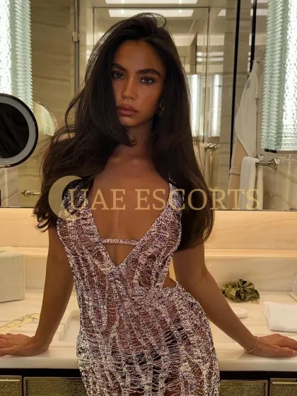 Alla photo 5 in Leicester: 20 years old, european, slim, brown hair, 169 cm, 53 kg, Medium bust
