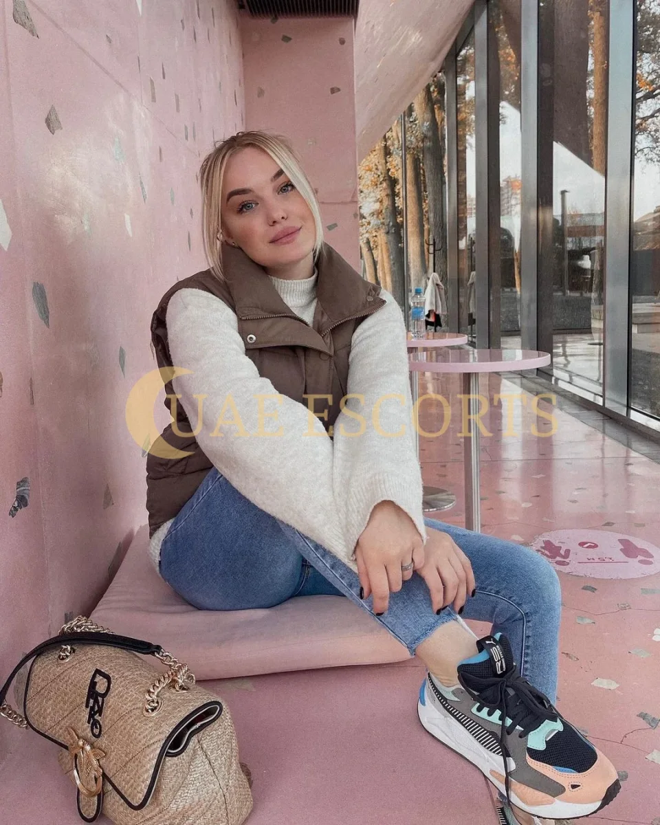 Amadea photo 6 in London: 24 years old, european, blonde hair, 168 cm, 54 kg, Large bust