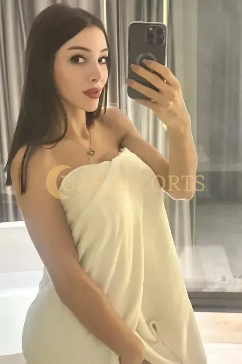 Ambar photo 3 in London: 26 years old, european, regular, black hair, 164 cm, 59 kg, Large bust