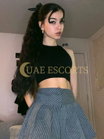 Analia photo 4 in Frankfurt: 25 years old, slim, black hair, 170 cm, 52 kg, Medium bust