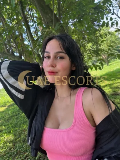 Andjelina photo 3 in Berlin: 30 years old, regular, black hair, 178 cm, 80 kg, Medium bust