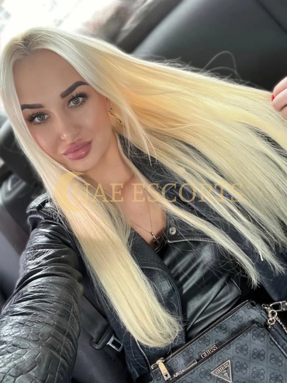 Aniela photo 3 in Grenoble: 25 years old, slim, blonde hair, 176 cm, 60 kg, Large bust