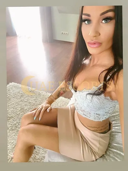 Ankica photo 3 in Le Puy-en-Velay: 32 years old, skinny, black hair, 173 cm, 56 kg, Medium bust
