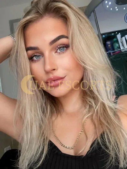 Annelise photo 4 in Stuttgart: 22 years old, european, slim, blonde hair, 168 cm, 54 kg, Medium bust