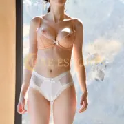 Anusha photo 3 in Stoke-on-Trent: 29 years old, regular, black hair, 164 cm, 56 kg, Medium bust