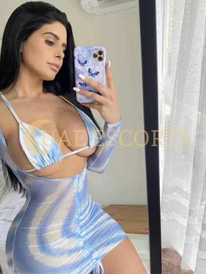 Arianne photo 2 in Maastricht: 29 years old, regular, black hair, 171 cm, 60 kg, Medium bust