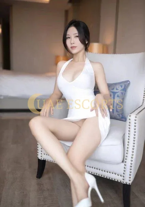 Arin photo 8 in Bondy: 25 years old, regular, black hair, 168 cm, 51 kg, Large bust