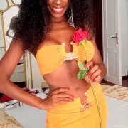 Jalyn photo 7 in Dubai: 27 years old, european, slim, brown hair, 165 cm, 51 kg, B bust