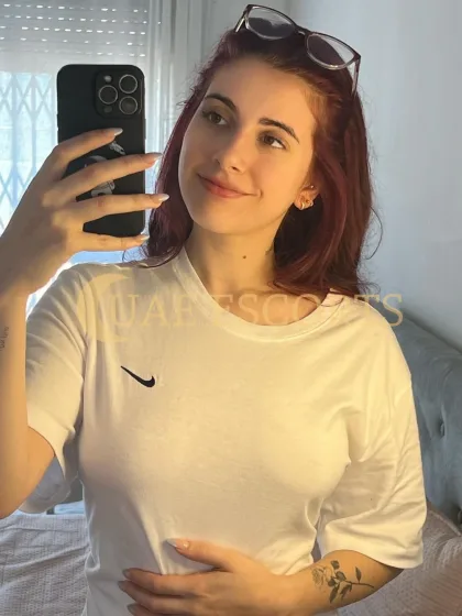 илдур photo 2 in Bonn: 25 years old, regular, red hair, 169 cm, 55 kg, Large bust
