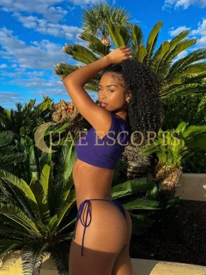 Arnrun photo 2 in Hanover: 29 years old, european, slim, black hair, 164 cm, 58 kg, Medium bust
