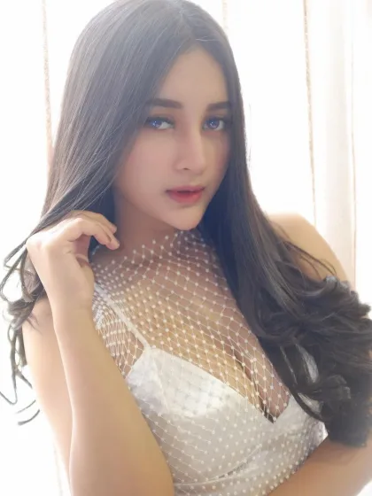 Lenora photo 2 in Abu Dhabi: 23 years old, regular, black hair, 159 cm, 46 kg, B bust