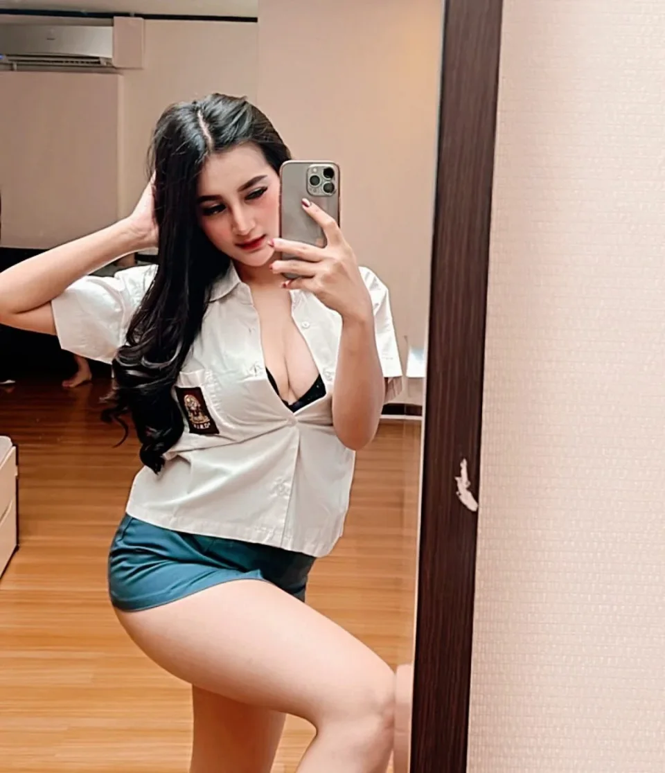 Lenora photo 4 in Abu Dhabi: 23 years old, regular, black hair, 159 cm, 46 kg, B bust