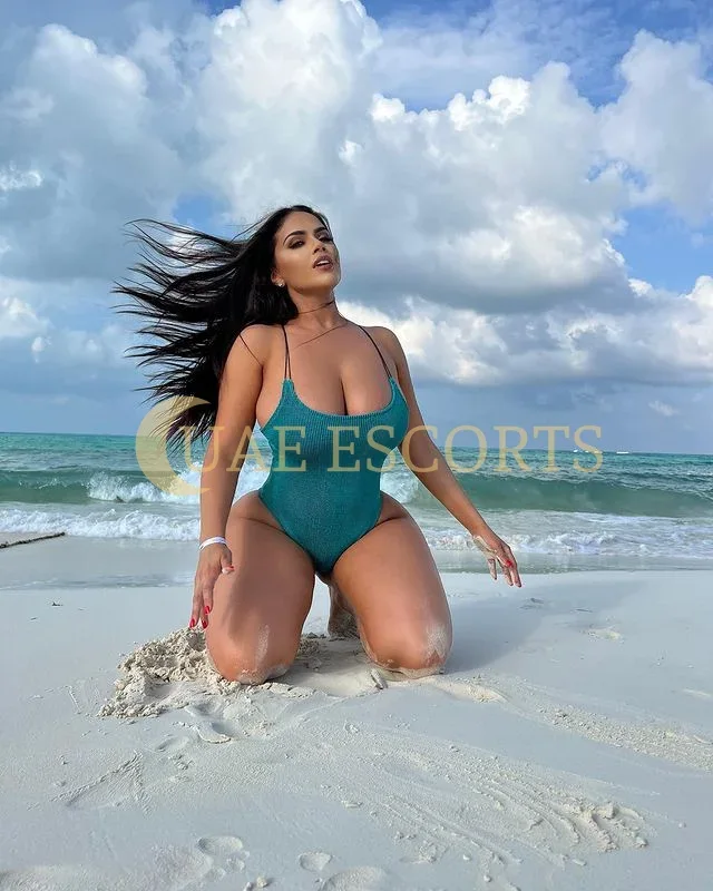 Asifa photo 5 in Bielefeld: 27 years old, european, regular, black hair, 170 cm, 80 kg, Medium bust