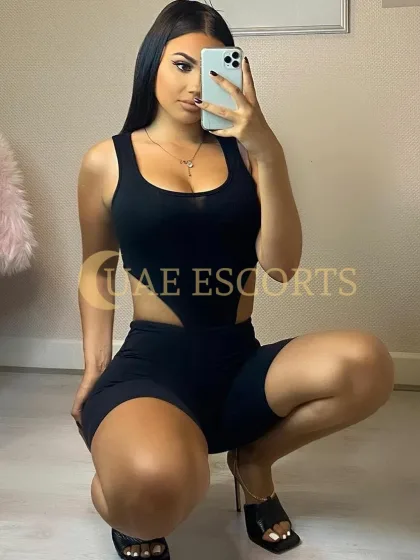 Audlin photo 3 in Essen: 24 years old, european, curvy, black hair, 167 cm, 57 kg, Large bust