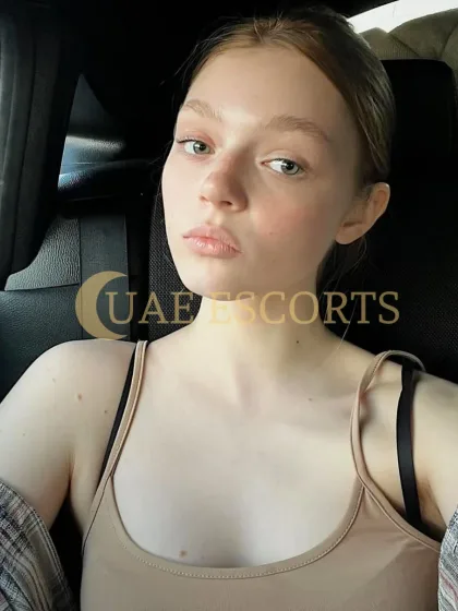 Aura photo 1 in Lisieux: 20 years old, european, slim, brown hair, 168 cm, 51 kg, Medium bust