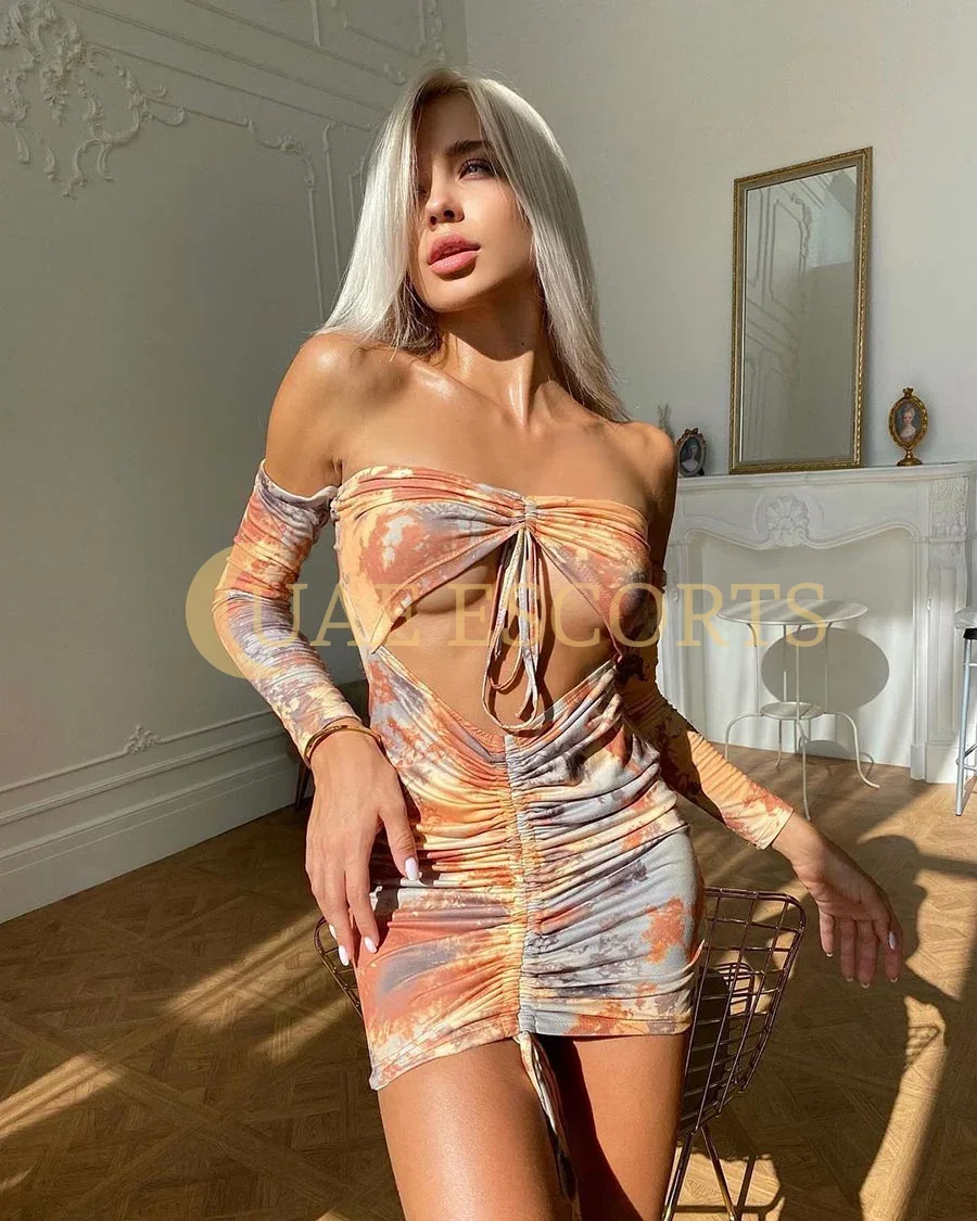 Aya photo 3 in Munich: 28 years old, skinny, blonde hair, 168 cm, 60 kg, Medium bust