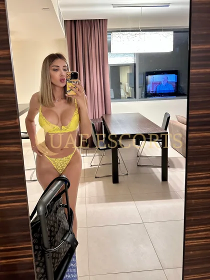 Aylla photo 2 in Mücheln (Geiseltal): 27 years old, skinny, brown hair, 175 cm, 65 kg, Small bust