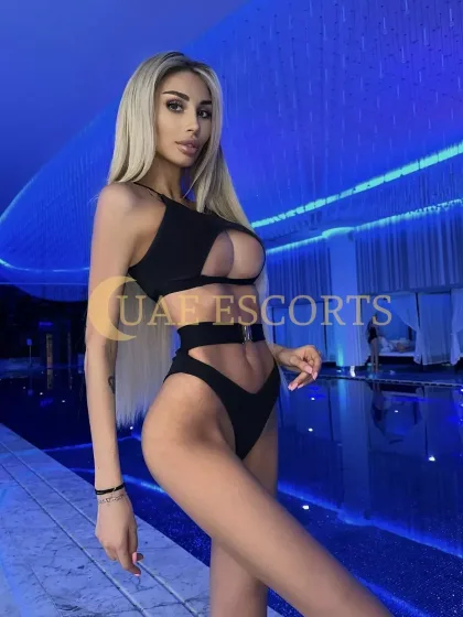 Ayse photo 4 in La Rochelle: 25 years old, skinny, black hair, 157 cm, 48 kg, Medium bust