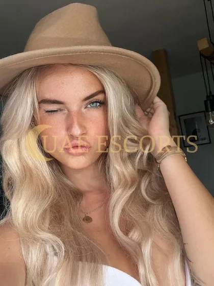 Ayten photo 5 in London: 26 years old, regular, blonde hair, 169 cm, 54 kg, Large bust