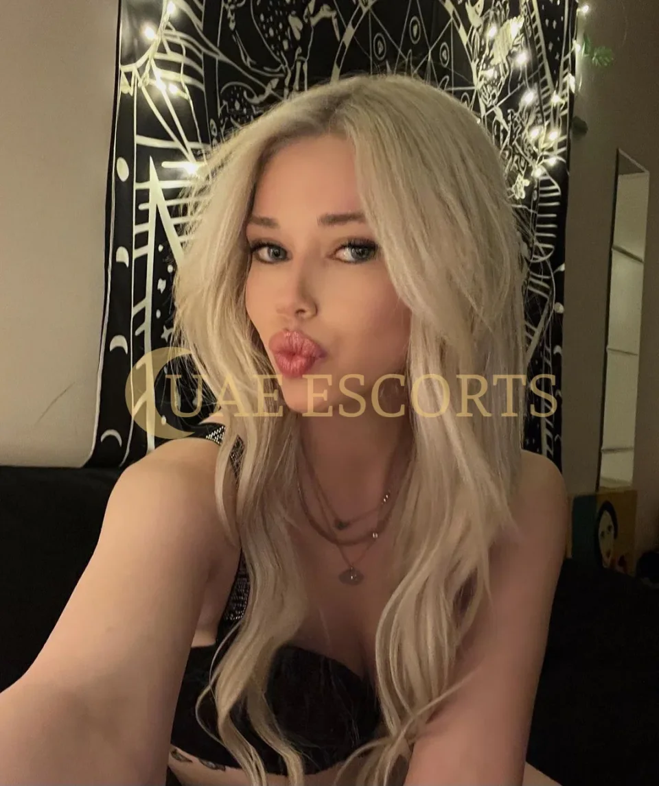 Benna photo 6 in Llandudno: 28 years old, asian, slim, black hair, 165 cm, 56 kg, Large bust