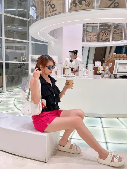 Thora photo 1 in Hong Kong: 24 years old, asian, slim, black hair, 160 cm, 50 kg, C bust